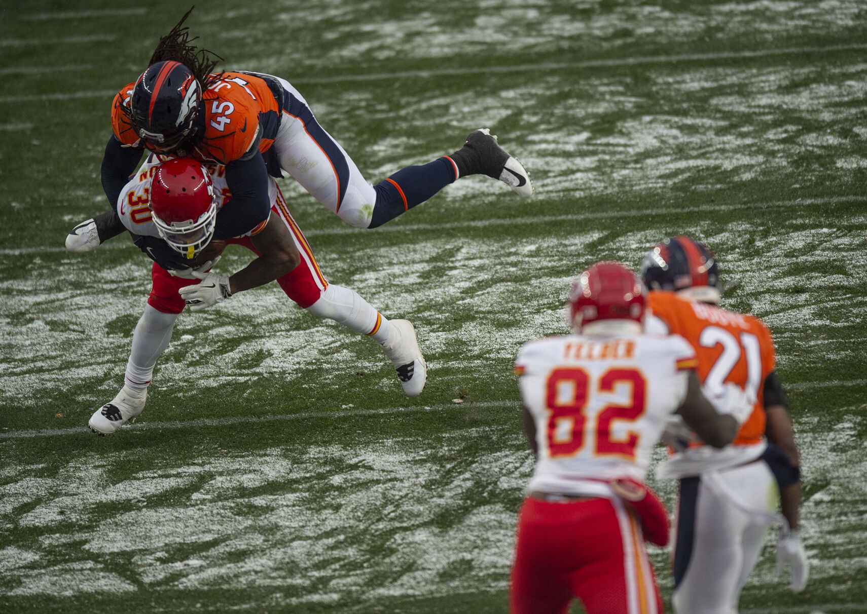 102620-s-broncos 04.jpg